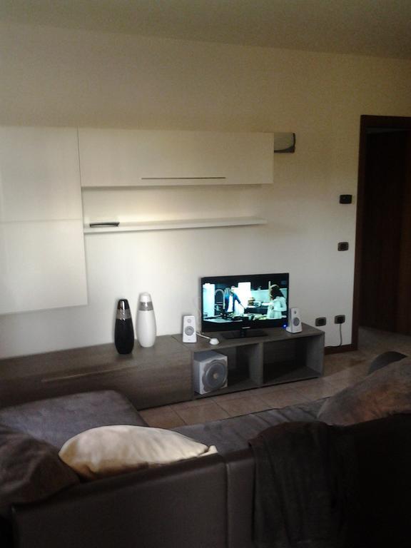 Casa Lavoro Vancanza Apartman Castelnuovo del Garda Szoba fotó